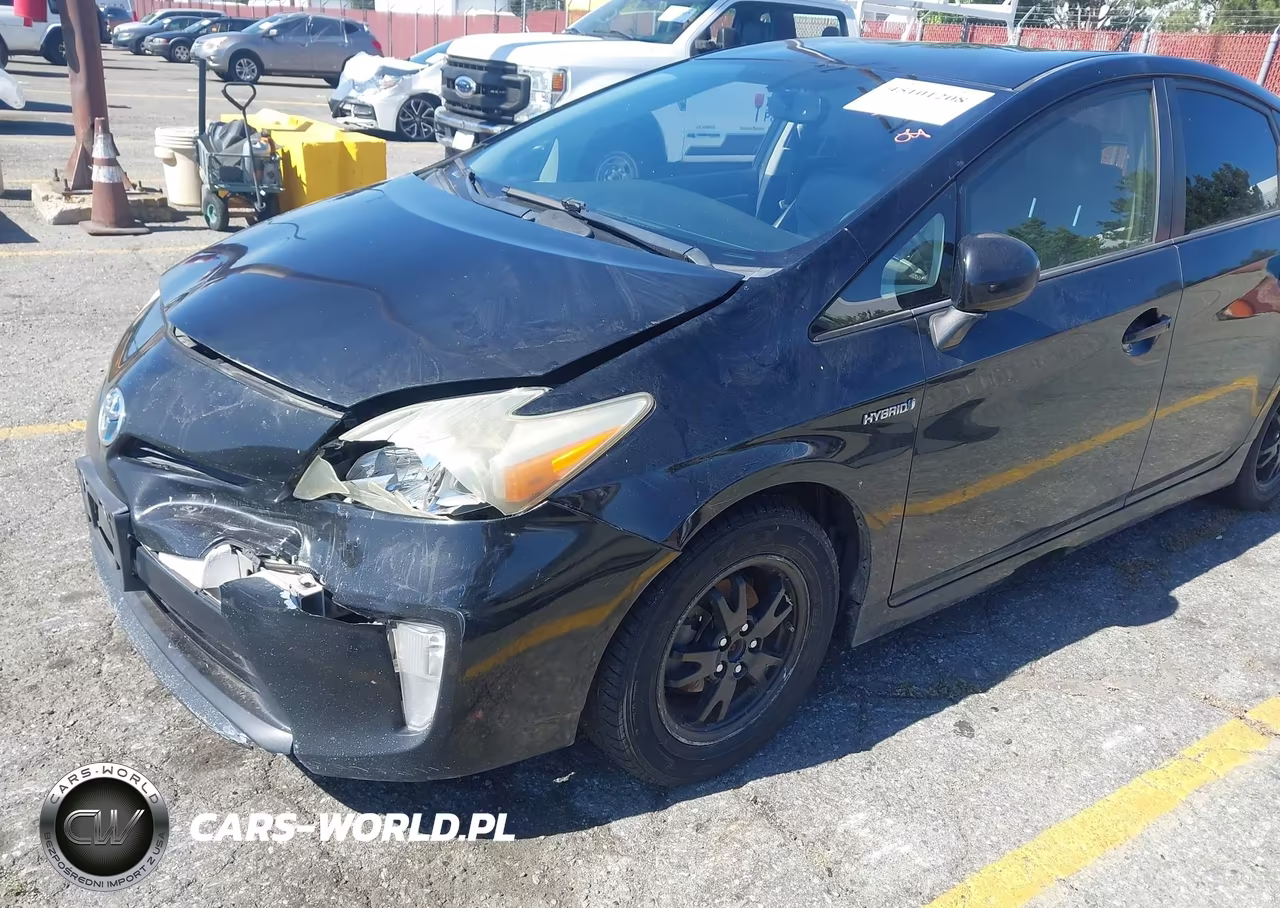2013 Toyota Prius Four VIN:JTDKN3DU5D5699756 - 19