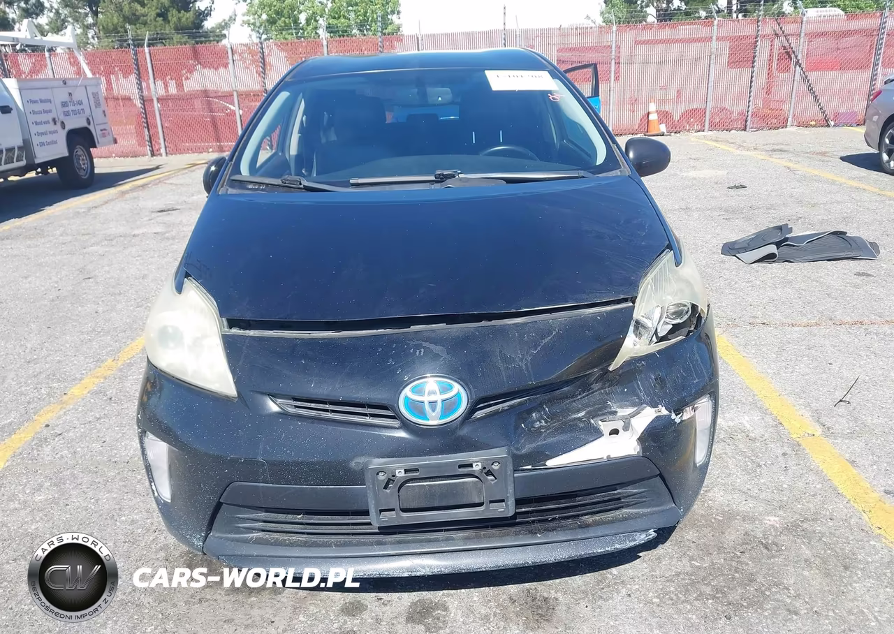 2013 Toyota Prius Four VIN:JTDKN3DU5D5699756 - 6