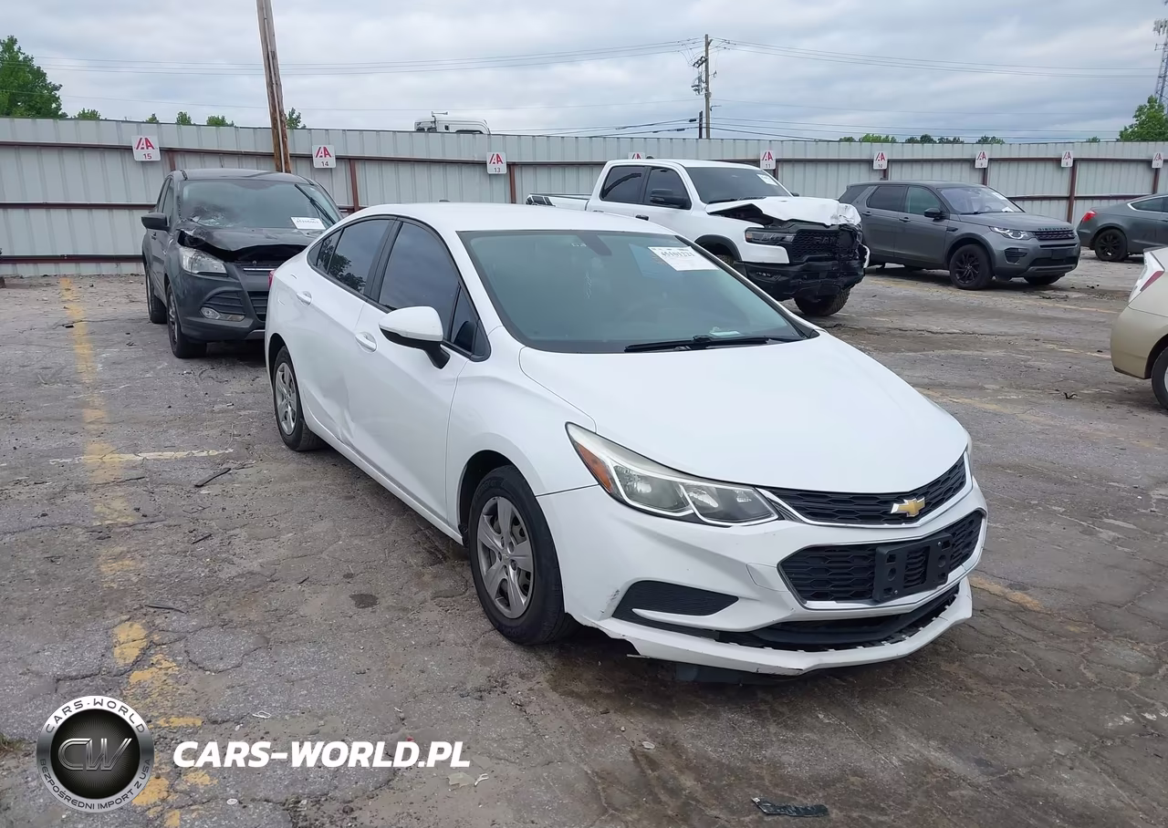 2017 Chevrolet Cruze Ls Auto – zdjęcie 1 z 16