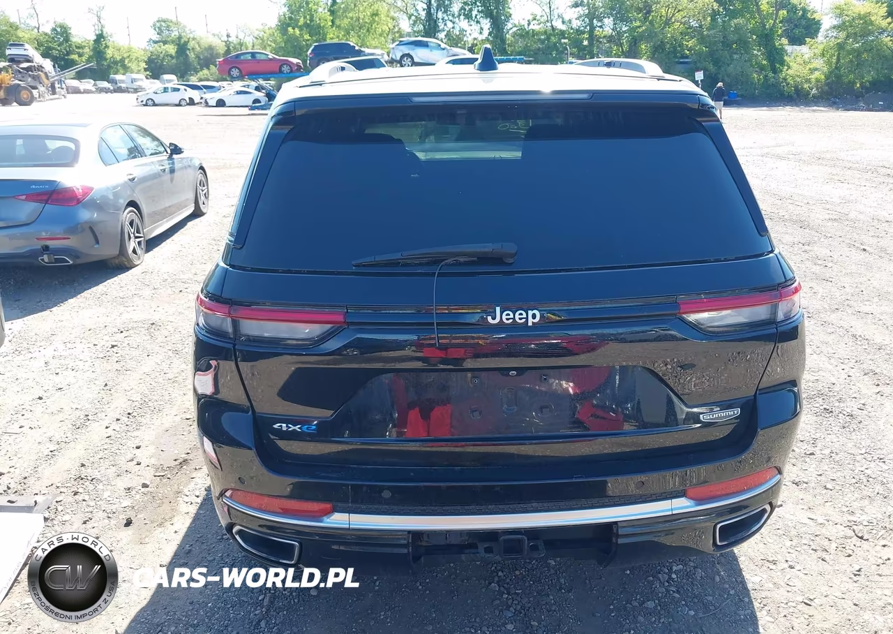 2022 Jeep Grand Cherokee 4Xe Summit 4X4 VIN:1C4RJYE63N8767432 - 16