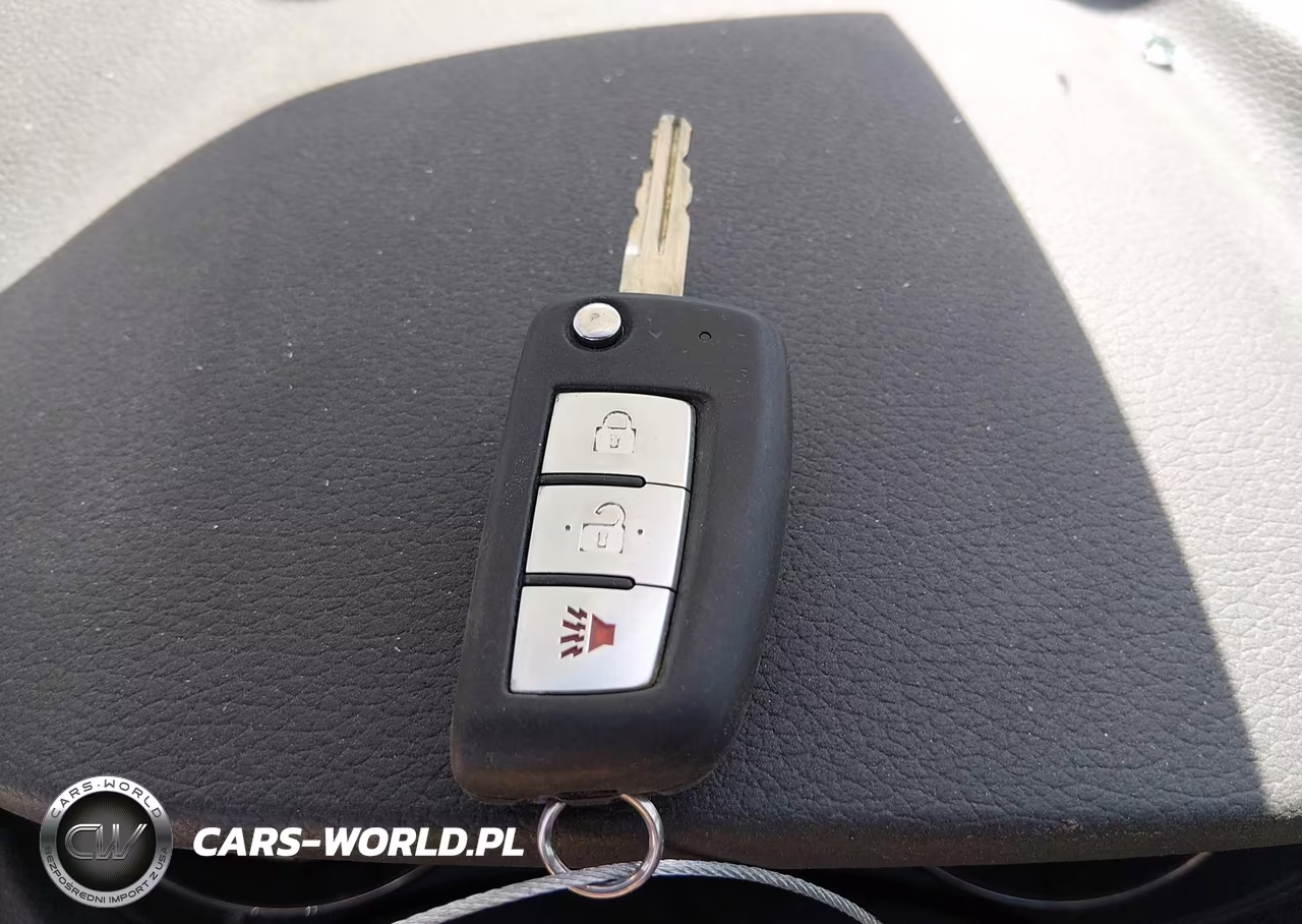 2017 Nissan Rogue S VIN:5N1AT2MM2HC833793 - 11