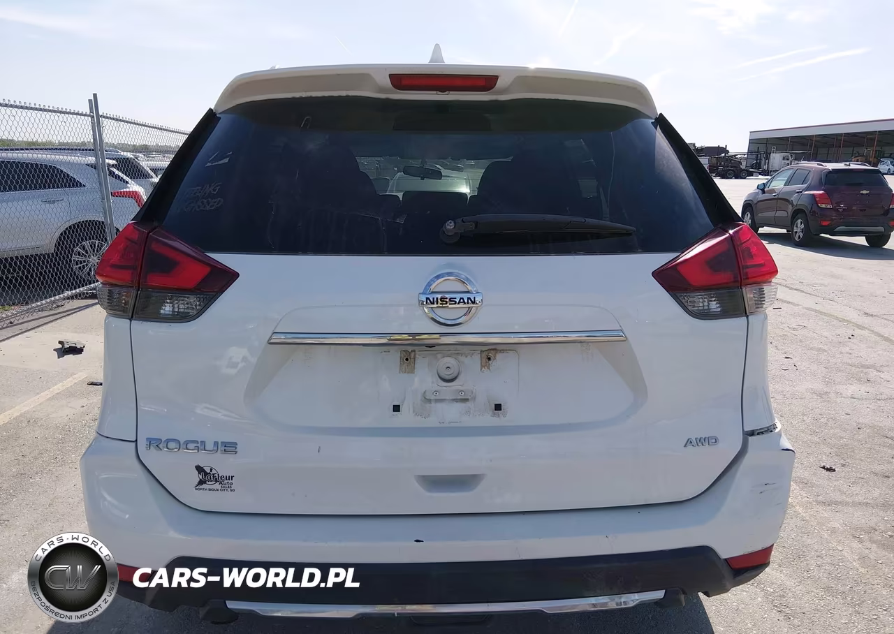 2017 Nissan Rogue S VIN:5N1AT2MM2HC833793 - 17
