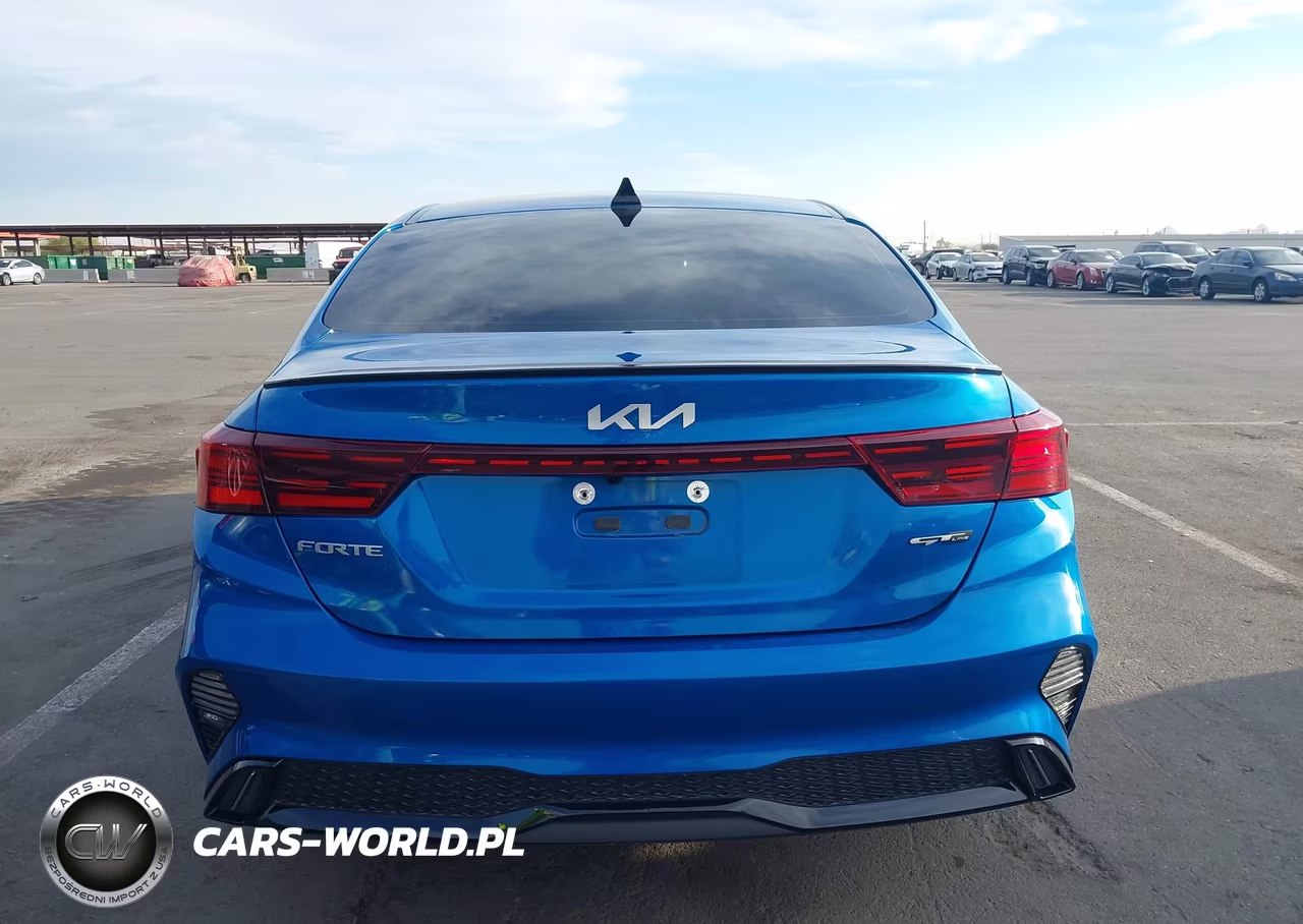2023 Kia Forte Gt-Line VIN:3KPF54AD6PE585785 - 17