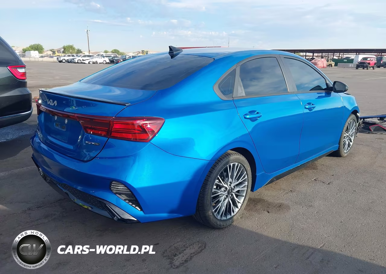 2023 Kia Forte Gt-Line VIN:3KPF54AD6PE585785 - 4