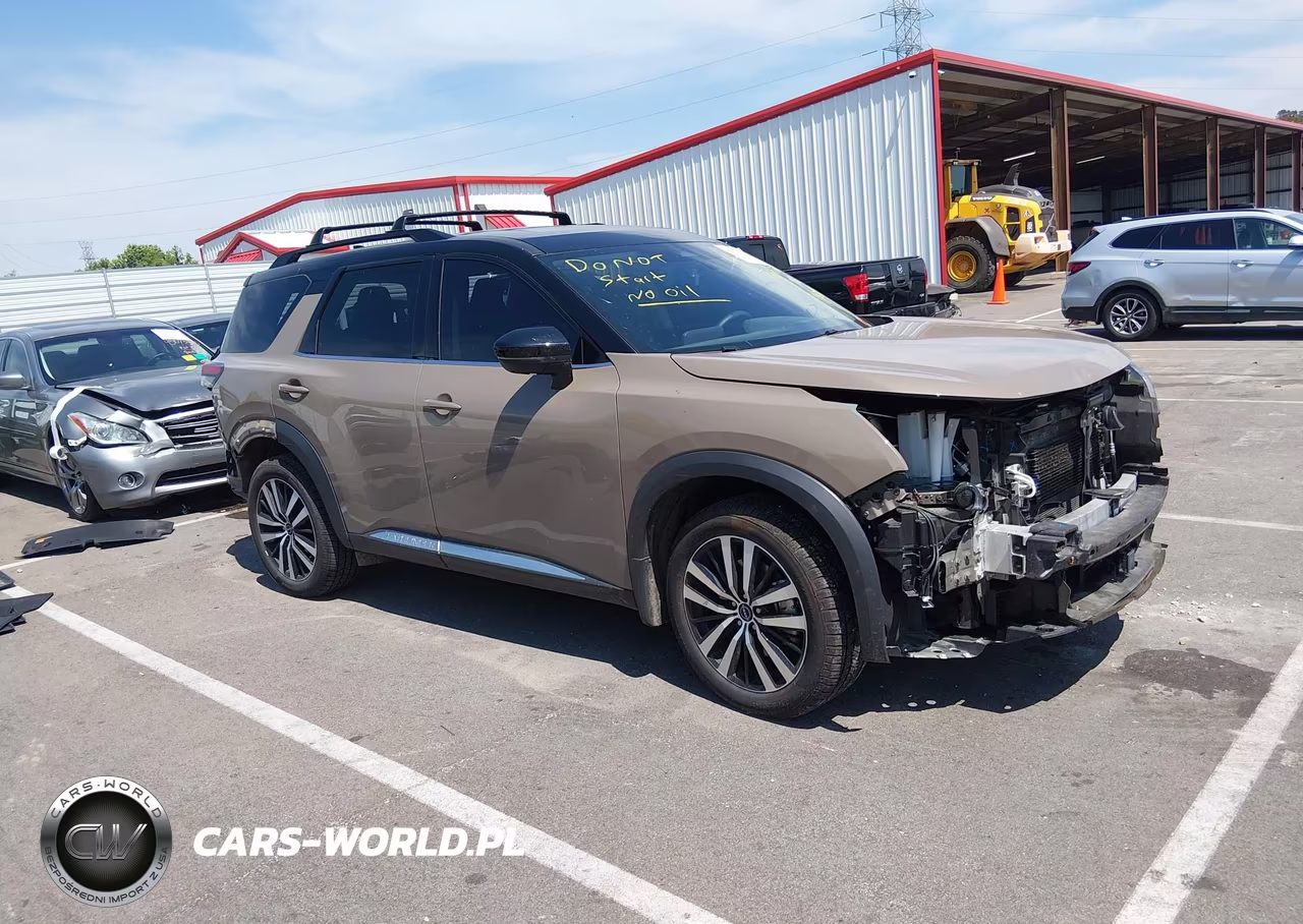 2024 Nissan Pathfinder Platinum Fwd