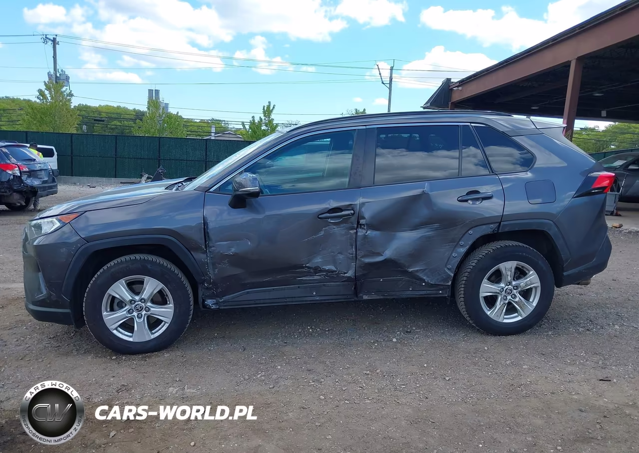 2021 Toyota Rav4 Xle VIN:2T3P1RFV9MW185797 - 14