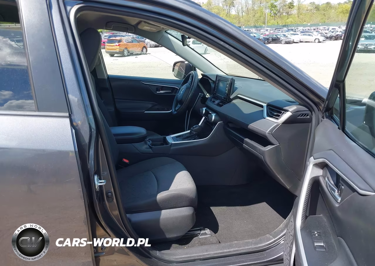 2021 Toyota Rav4 Xle VIN:2T3P1RFV9MW185797 - 5