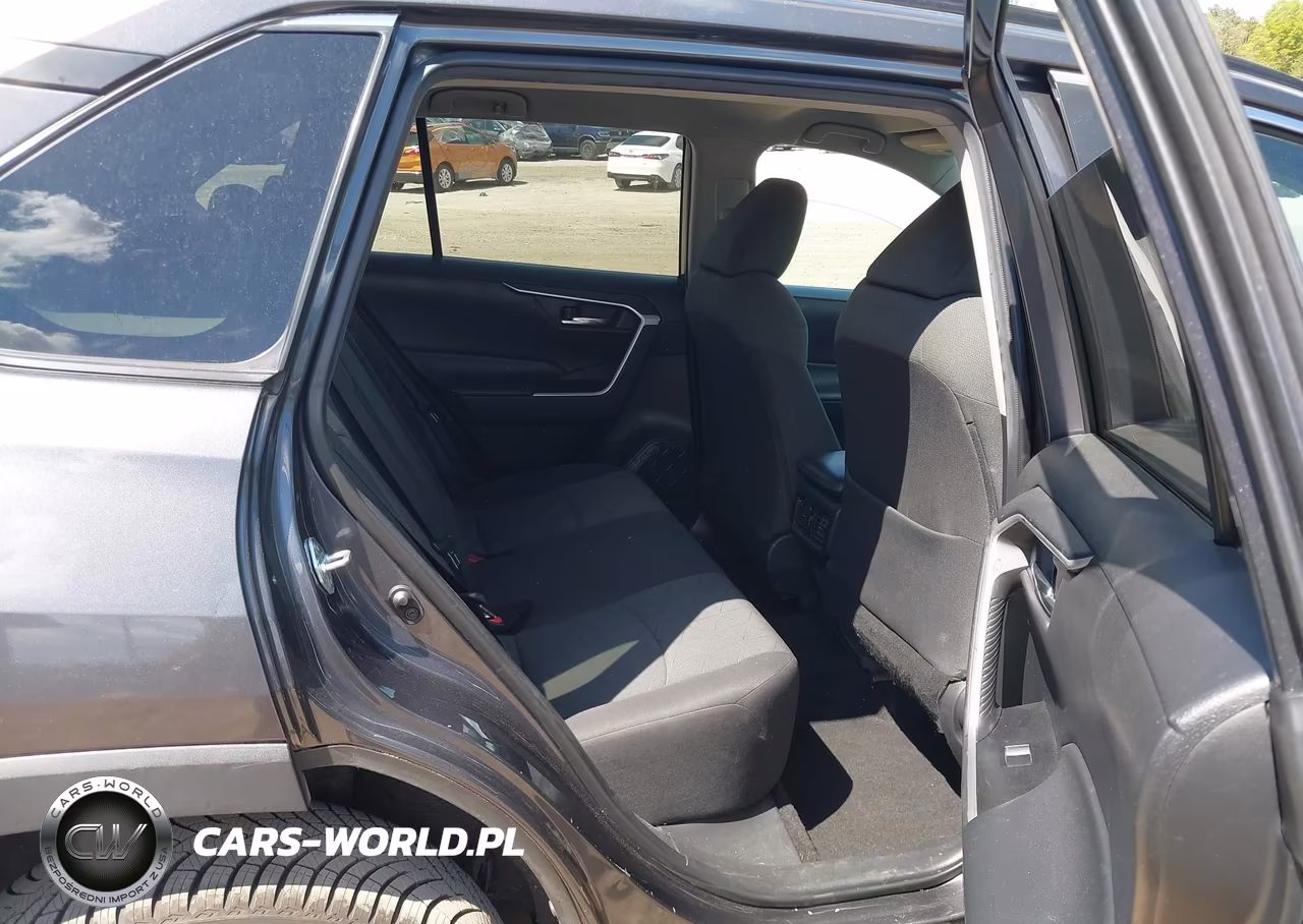 2021 Toyota Rav4 Xle VIN:2T3P1RFV9MW185797 - 8