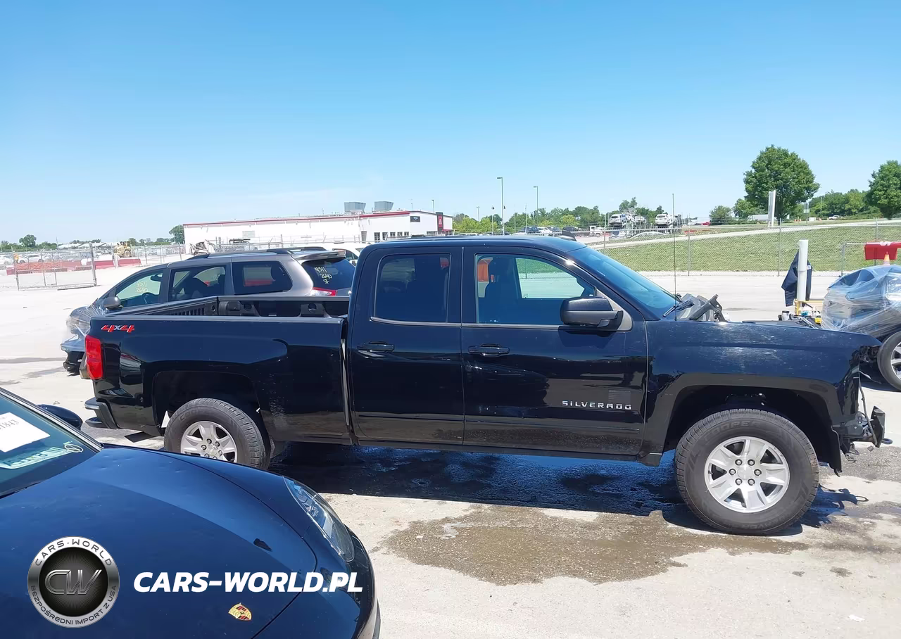 2018 Chevrolet Silverado 1500 1Lt VIN:1GCVKREC5JZ360613 - 14