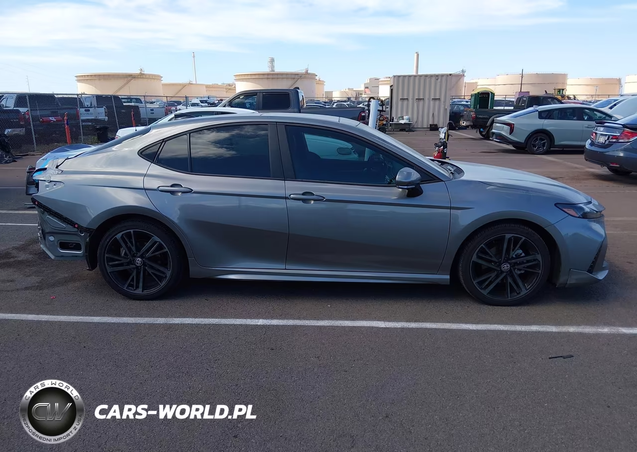 2025 Toyota Camry Xse VIN:4T1DAACK5SU623056 - 14
