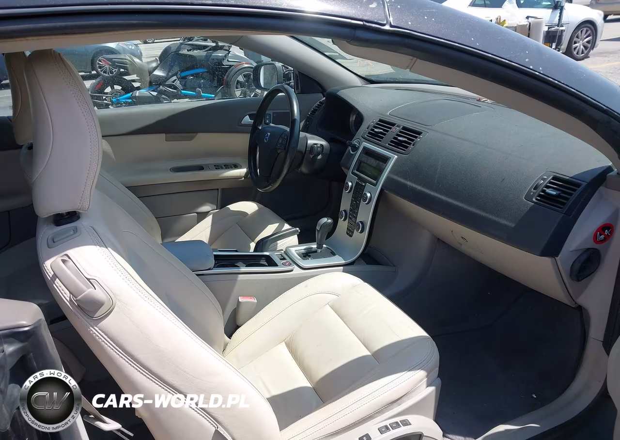 2011 Volvo C70 T5 VIN:YV1672MC9BJ115628 - 5