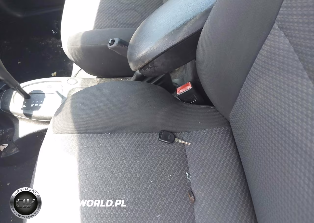 2006 Ford Focus Zx3 VIN:1FAFP31N56W194831 - 11