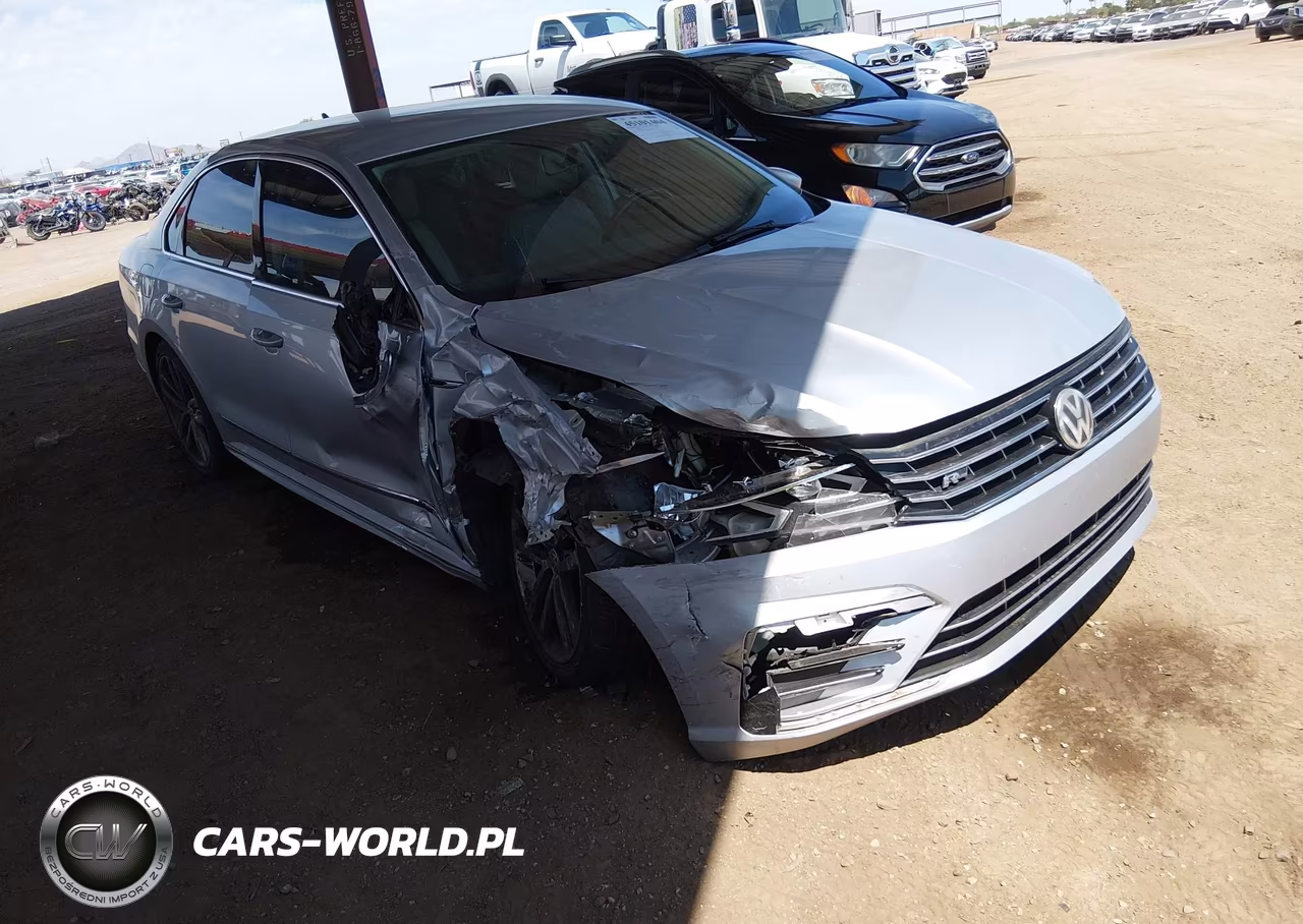 2017 Volkswagen Passat 1.8T R-Line – zdjęcie 1 z 17