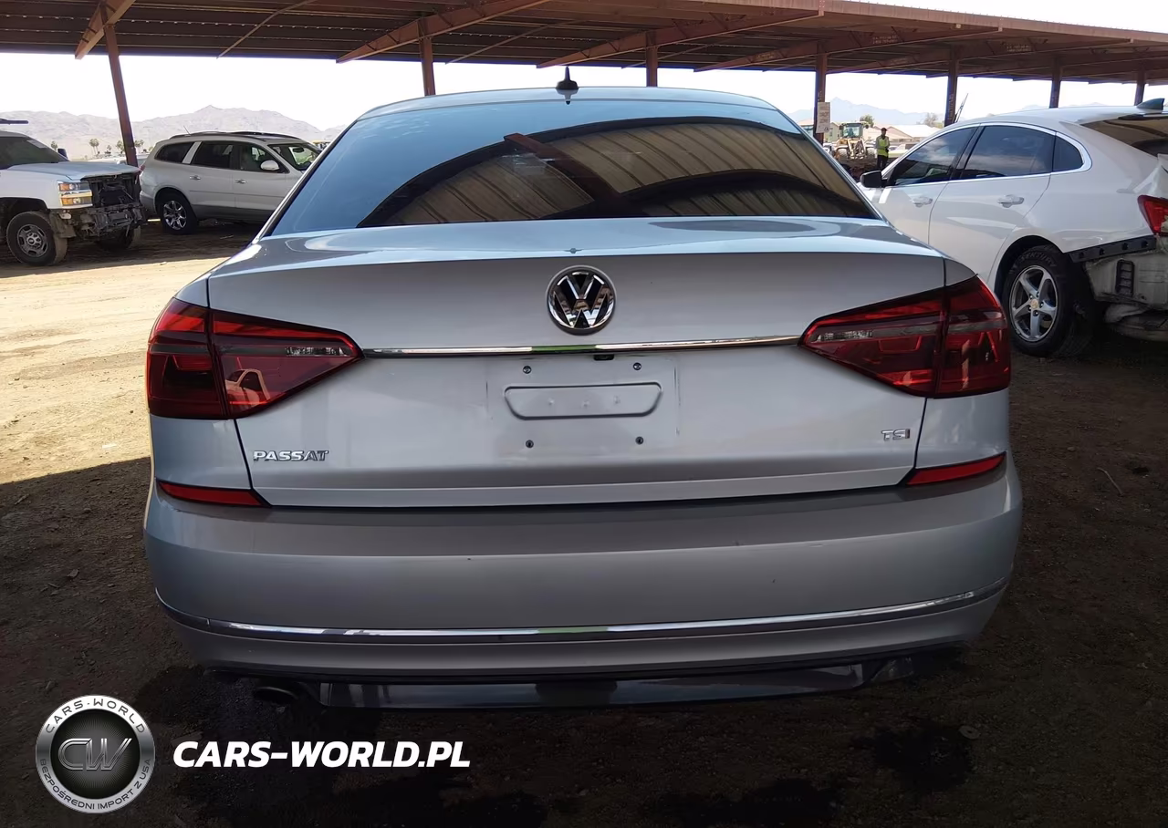 2017 Volkswagen Passat 1.8T R-Line VIN:1VWDT7A34HC053222 - 17