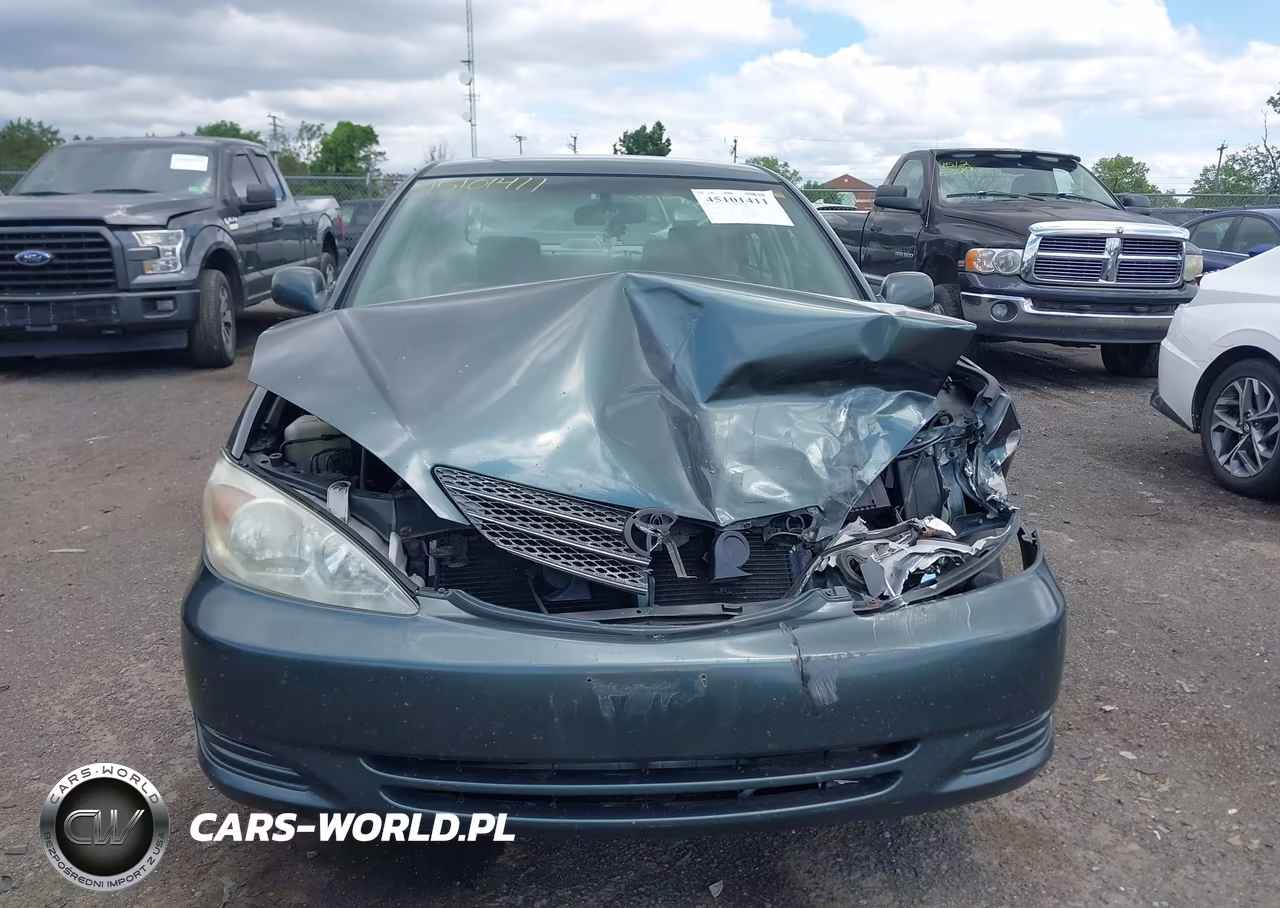 2002 Toyota Camry Le VIN:4T1BE32K62U559425 - 12
