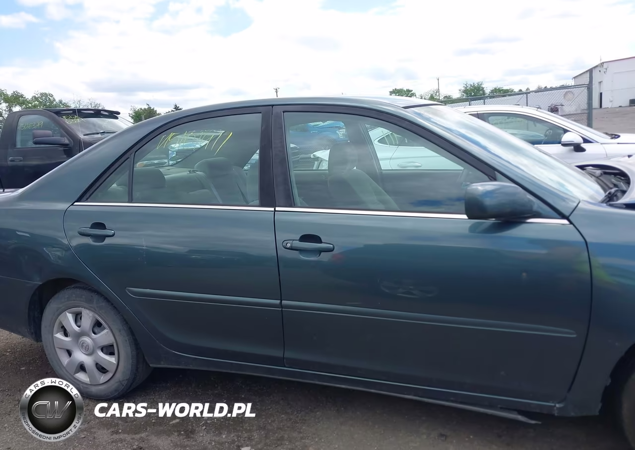 2002 Toyota Camry Le VIN:4T1BE32K62U559425 - 13