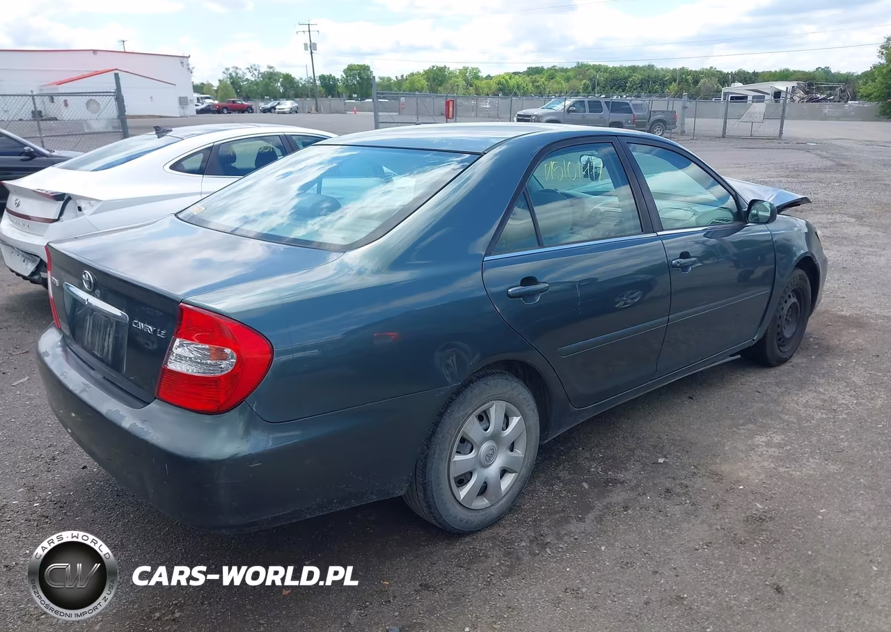 2002 Toyota Camry Le VIN:4T1BE32K62U559425 - 4