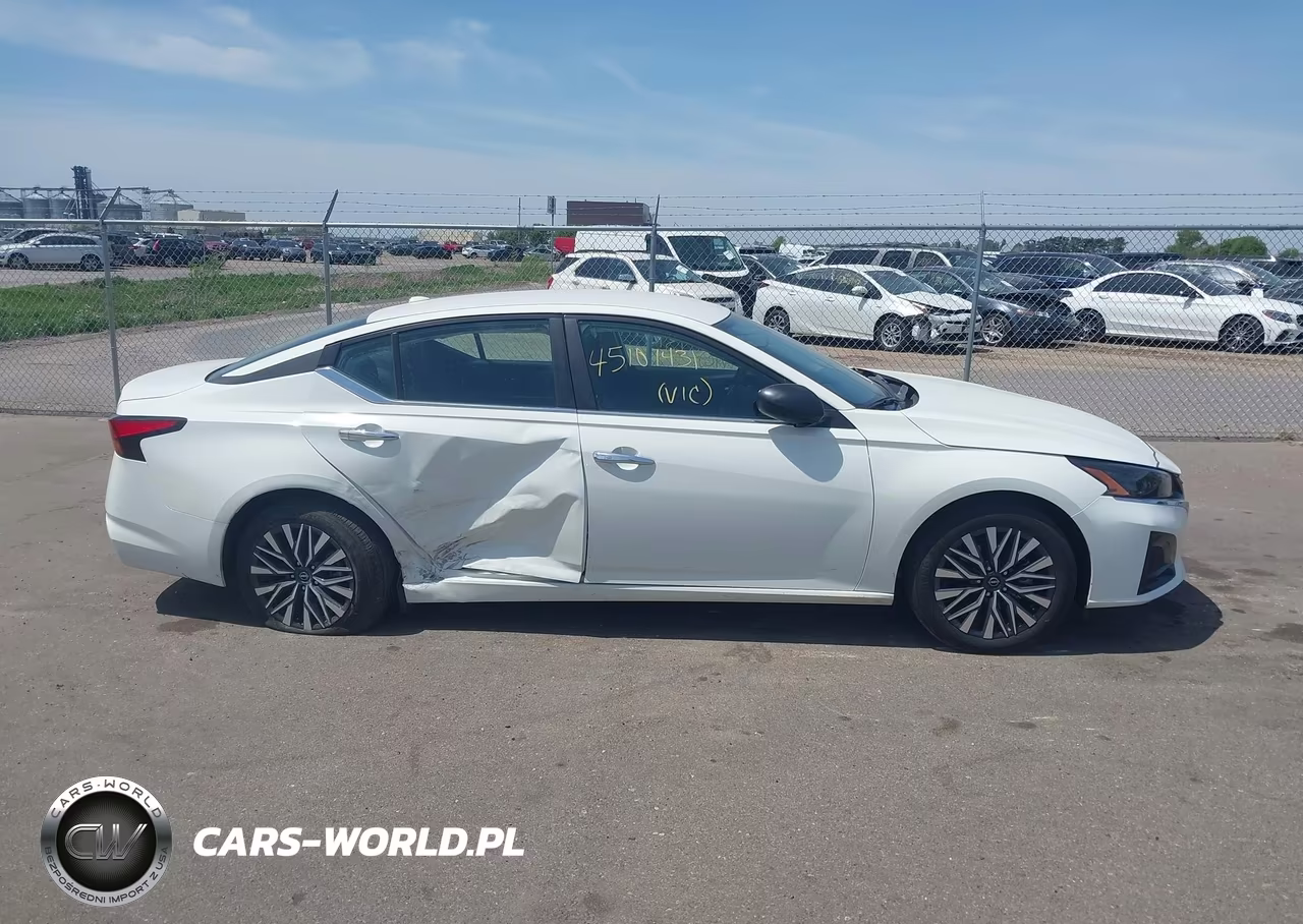2025 Nissan Altima Sv Awd VIN:1N4BL4DW8SN323861 - 14