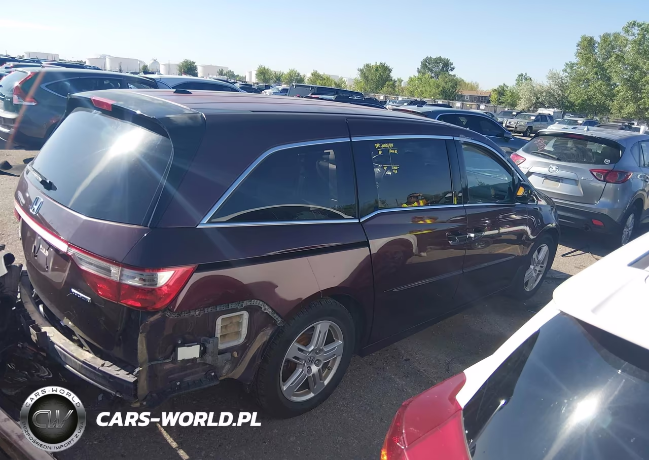 2013 Honda Odyssey Touring-Touring Elite VIN:5FNRL5H97DB079530 - 14