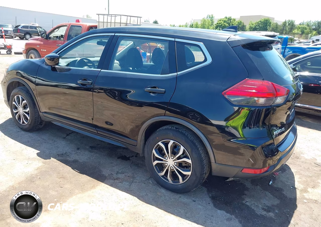 2017 Nissan Rogue S VIN:JN8AT2MV8HW253156 - 3
