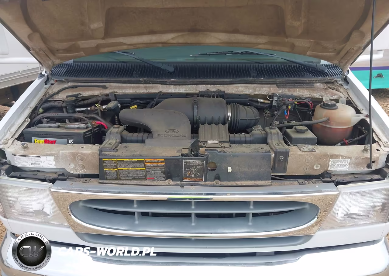 2000 Ford E-450 Cutaway Standard VIN:1FDXE45S1YHB97982 - 9