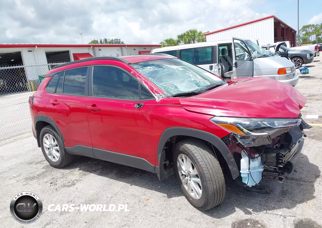 2024 Toyota Corolla Cross Le – zdjęcie 1 z 17