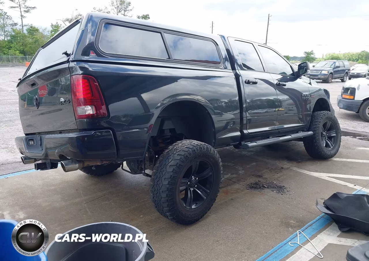 2015 Ram 1500 Sport VIN:1C6RR7HT9FS699847 - 4