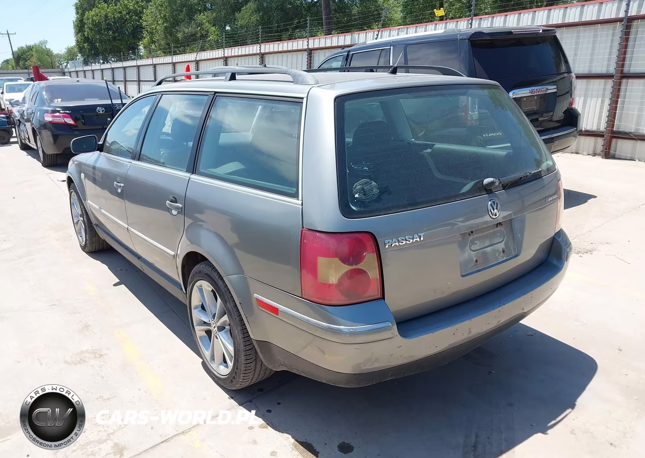 2002 Volkswagen Passat Glx VIN:WVWYH63B12E198153 - 3