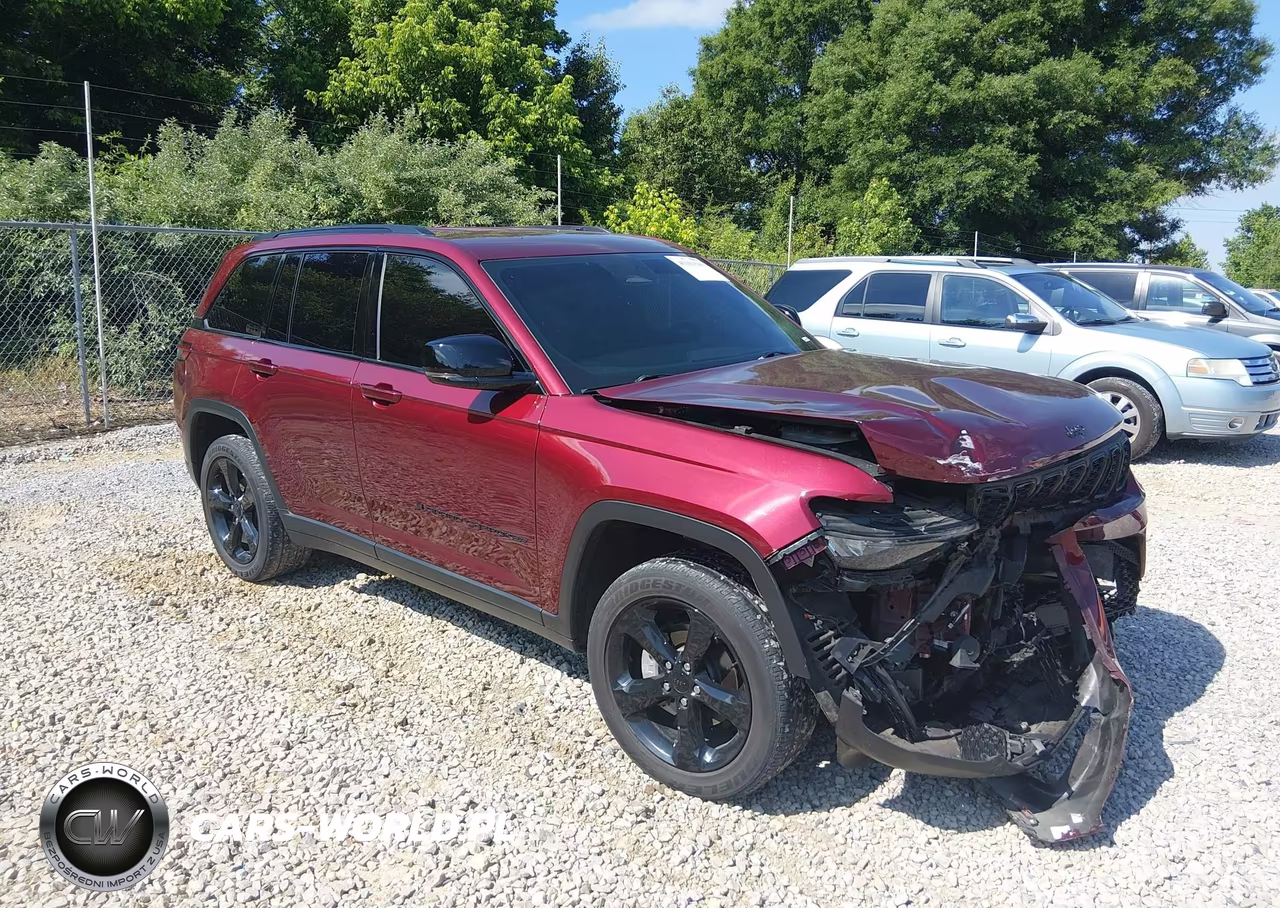 2023 Jeep Grand Cherokee Altitude 4X4 – zdjęcie 1 z 16