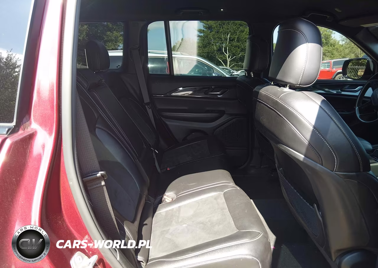 2023 Jeep Grand Cherokee Altitude 4X4 VIN:1C4RJHAG4PC531984 - 8