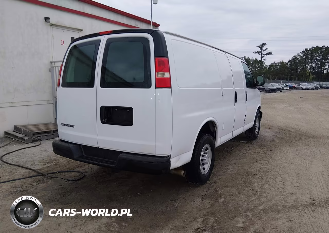 2017 Chevrolet Express 2500 Work Van VIN:1GCWGAFG8H1238491 - 4