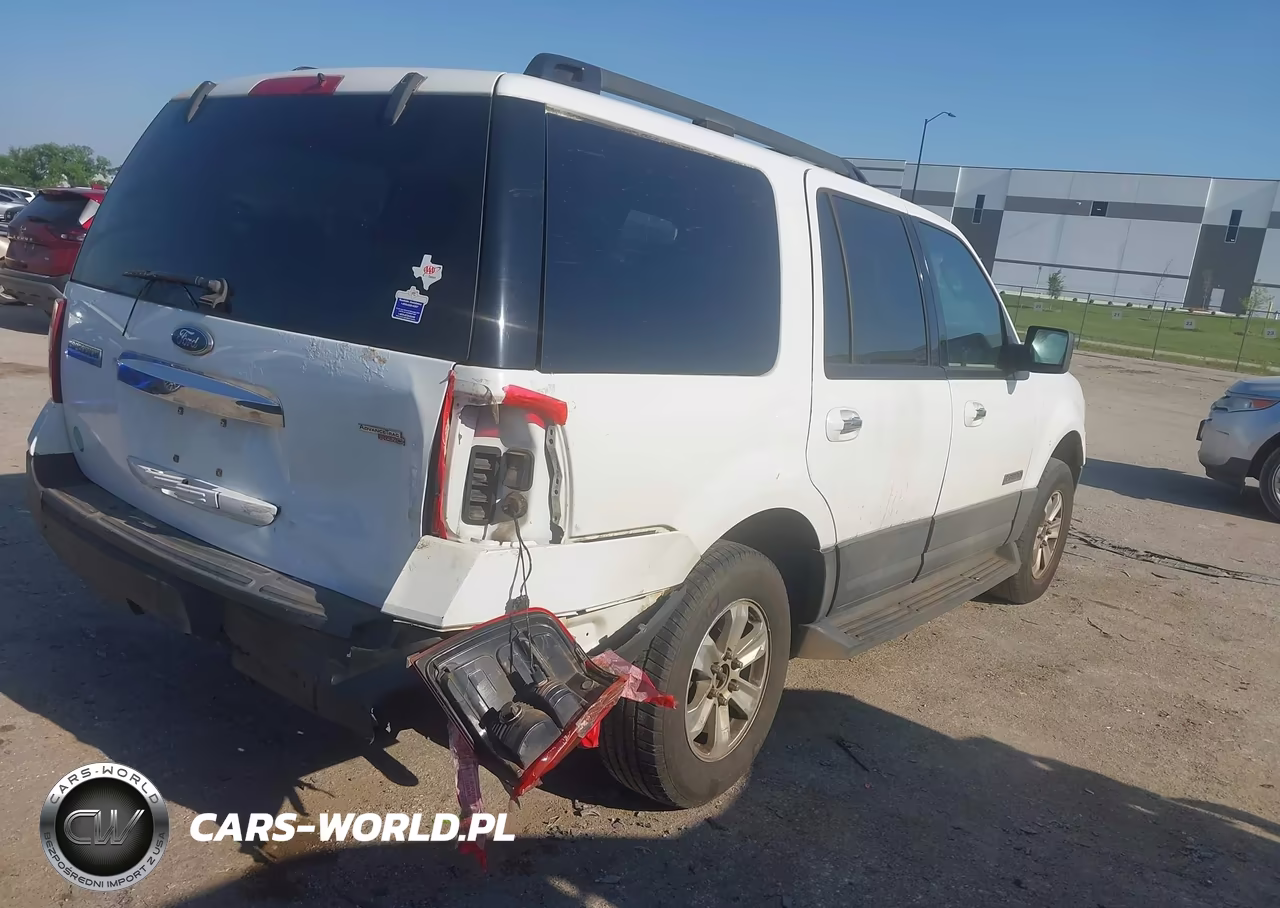 2007 Ford Expedition Xlt VIN:1FMFU15517LA08489 - 4