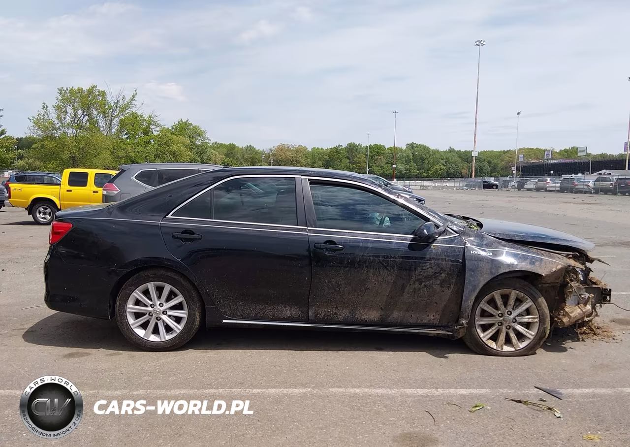 2013 Toyota Camry Hybrid VIN:4T1BD1FK4DU074365 - 13