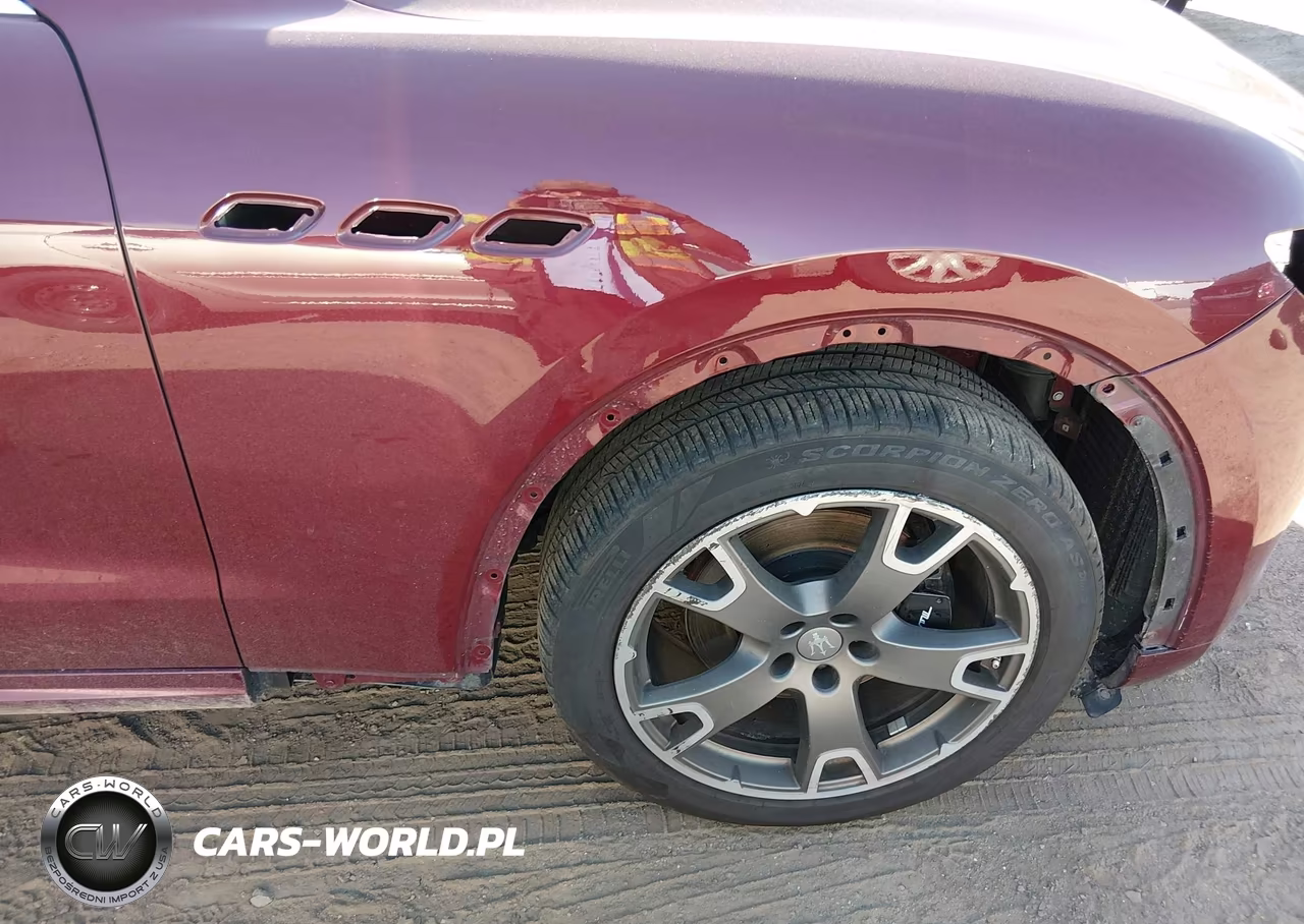 2017 Maserati Levante VIN:ZN661XUL6HX246640 - 18