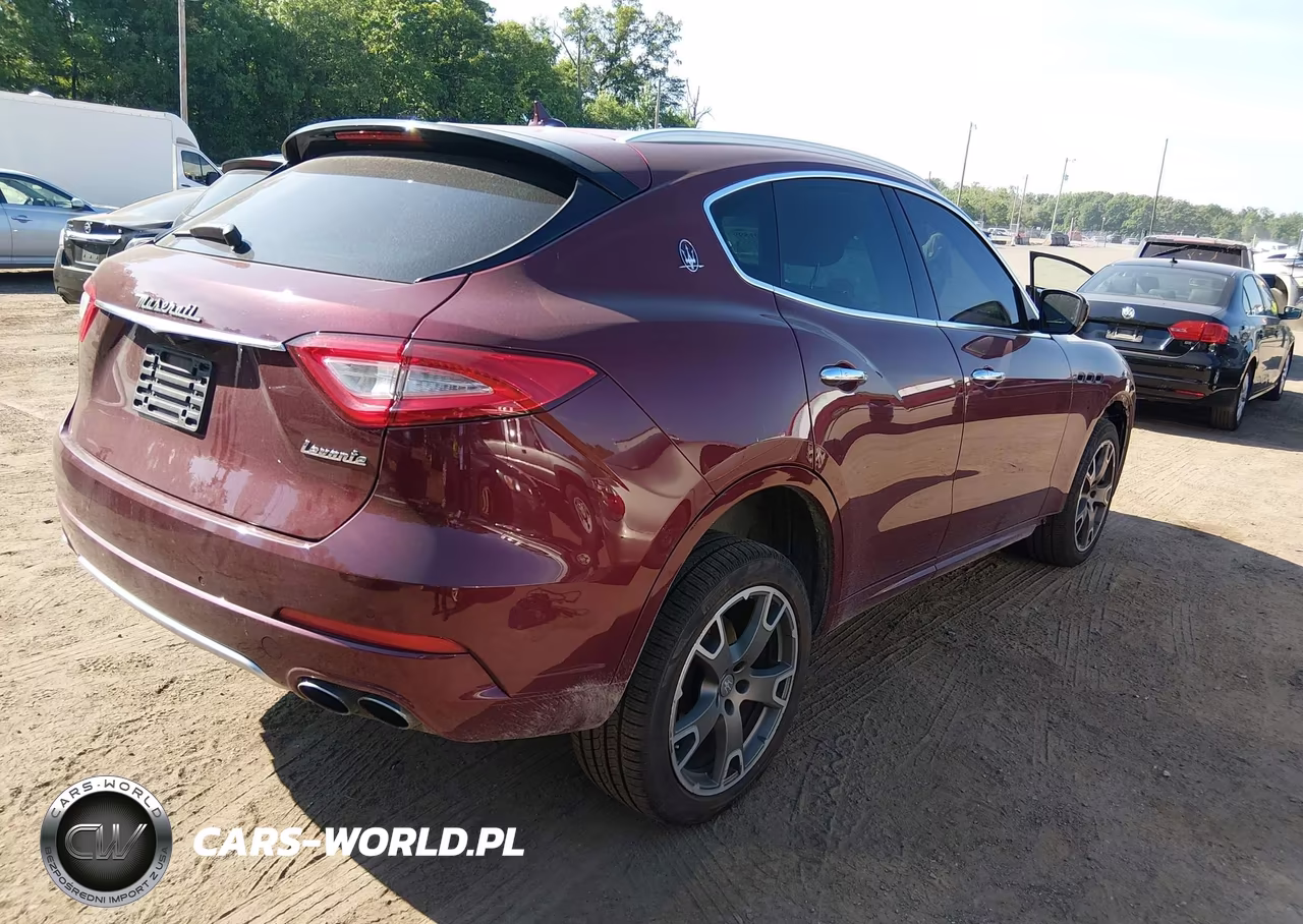 2017 Maserati Levante VIN:ZN661XUL6HX246640 - 4
