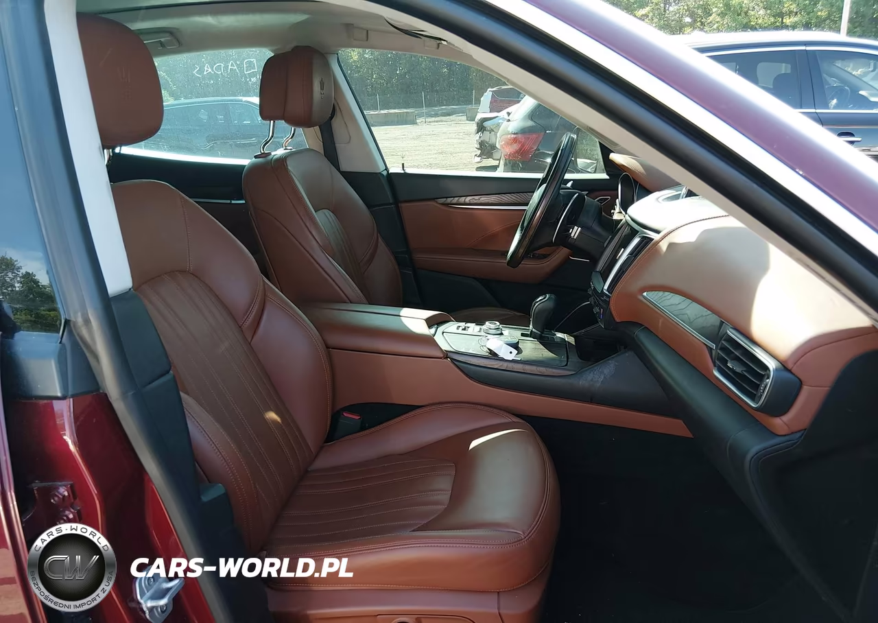 2017 Maserati Levante VIN:ZN661XUL6HX246640 - 5