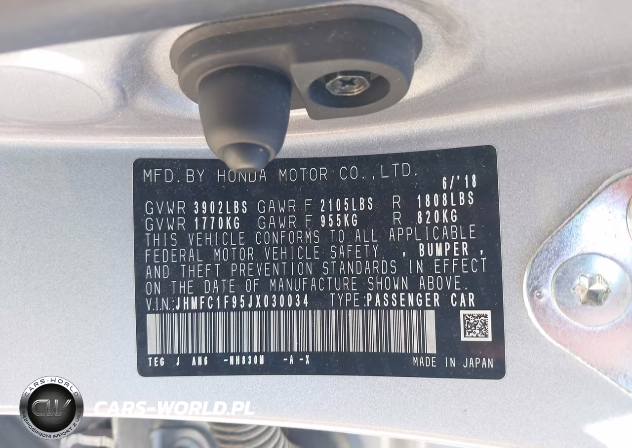 2018 Honda Civic Touring VIN:JHMFC1F95JX030034 - 9