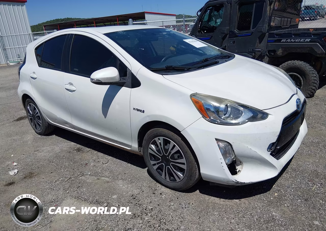 2015 Toyota Prius C Two