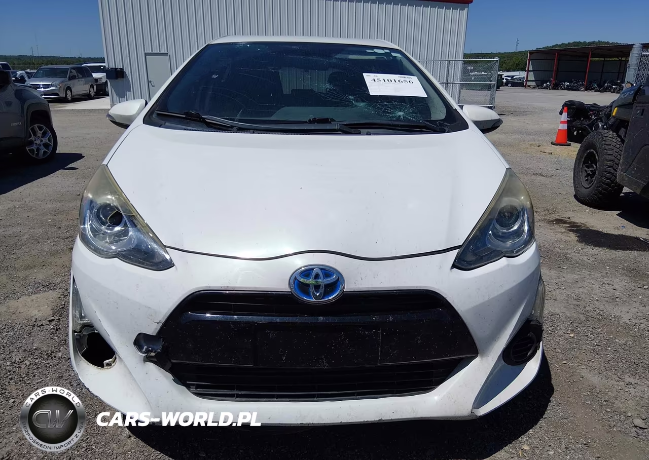 2015 Toyota Prius C Two VIN:JTDKDTB31F1086749 - 12