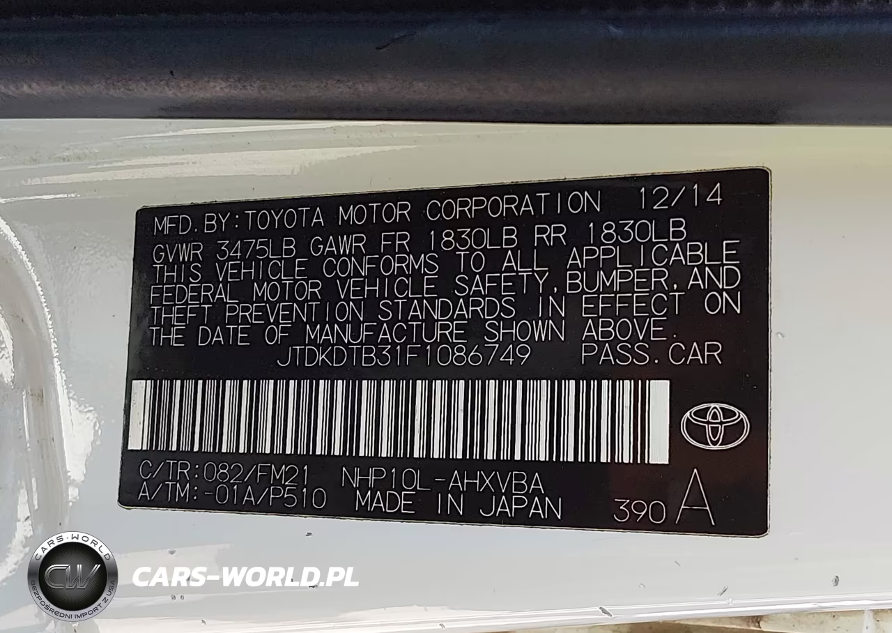 2015 Toyota Prius C Two VIN:JTDKDTB31F1086749 - 9