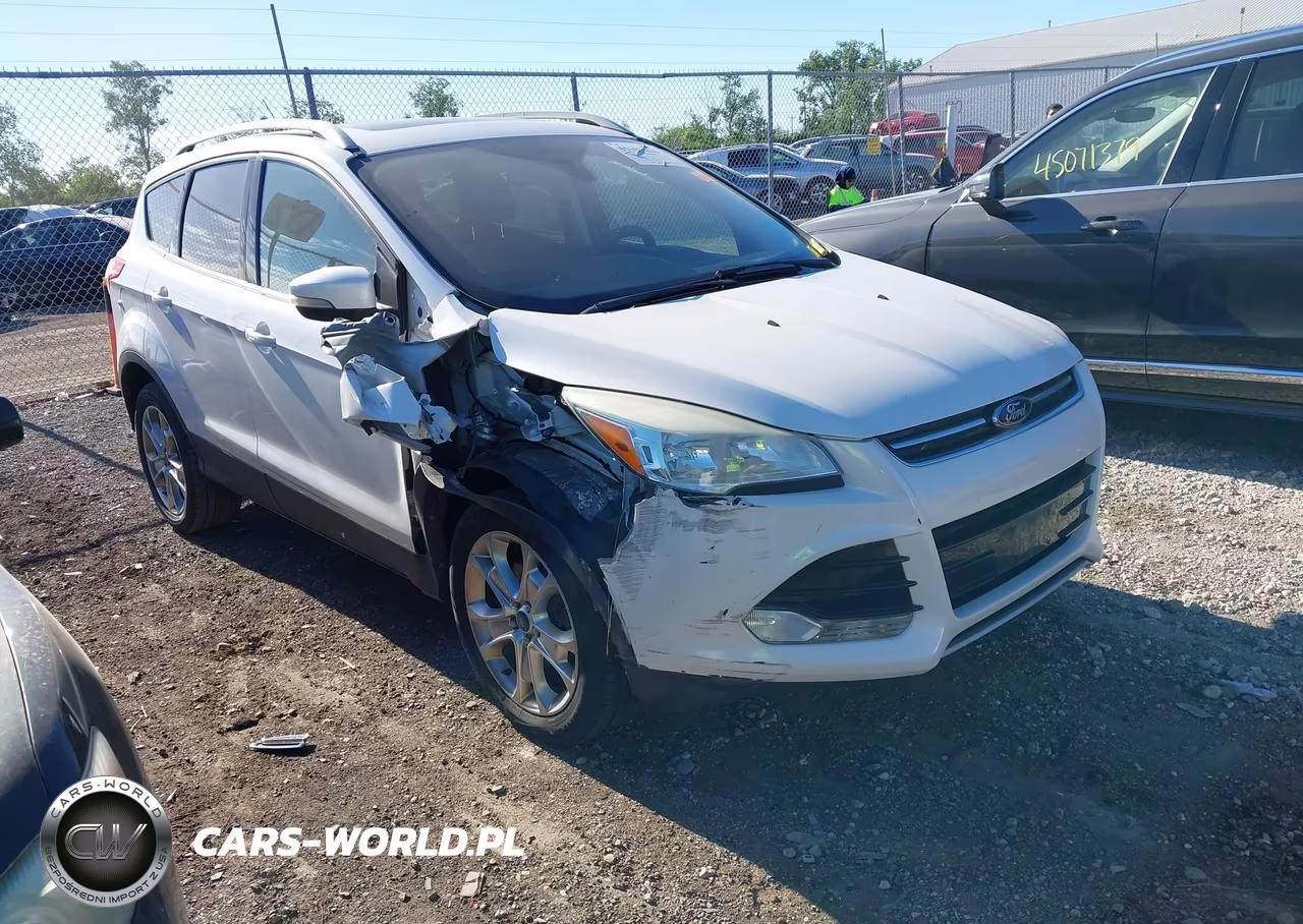 2014 Ford Escape Titanium – zdjęcie 1 z 11