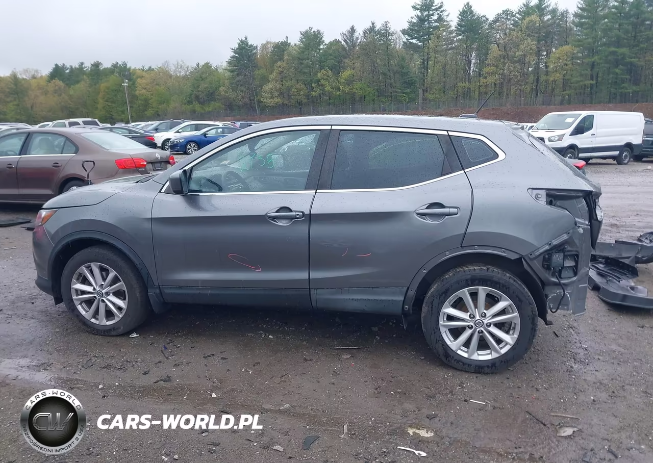 2019 Nissan Rogue Sport S VIN:JN1BJ1CRXKW627023 - 15