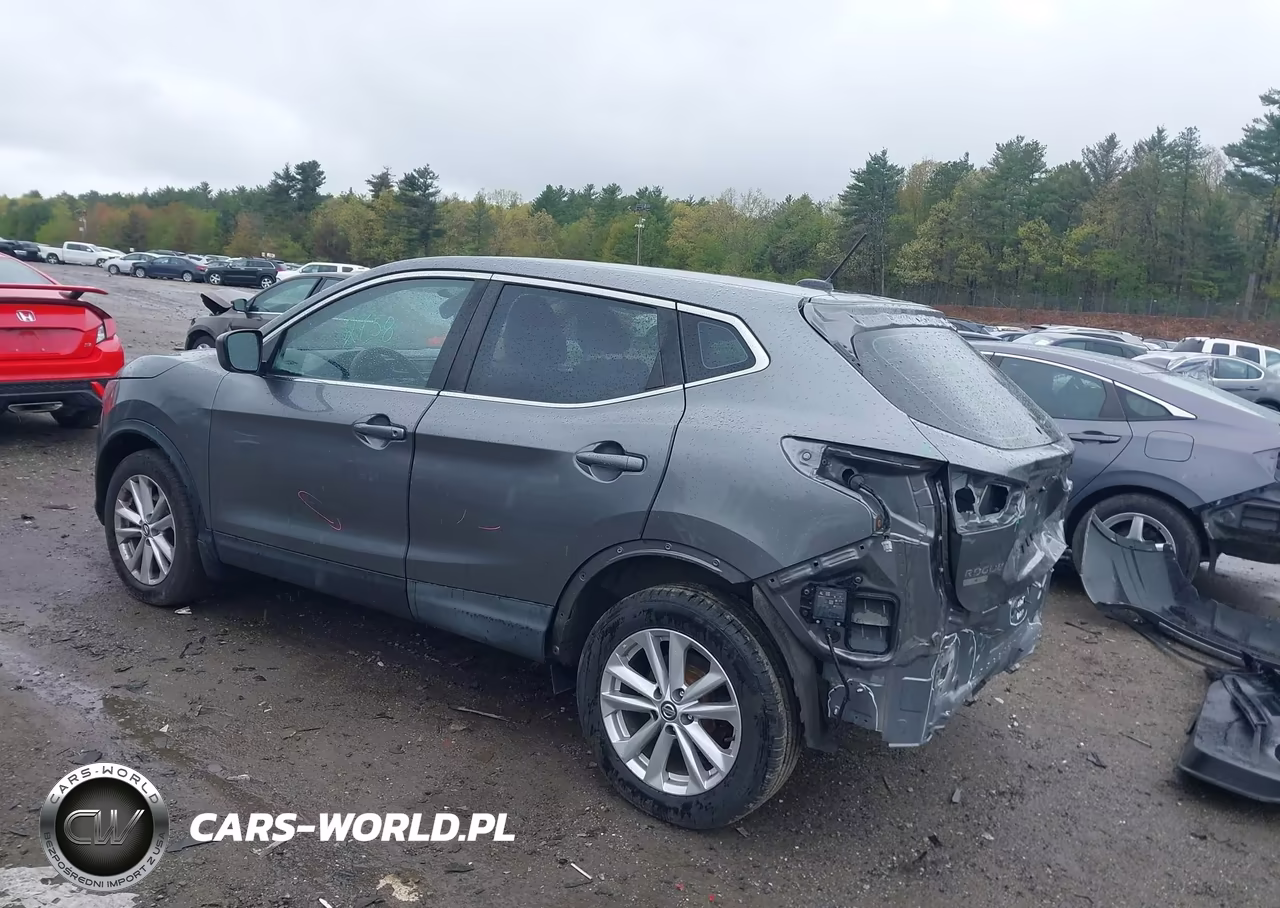 2019 Nissan Rogue Sport S VIN:JN1BJ1CRXKW627023 - 3