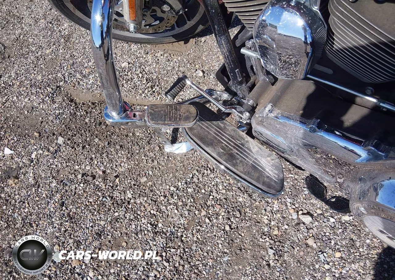 2013 Harley-Davidson Flhx Street Glide VIN:1HD1KBM17DB655004 - 16