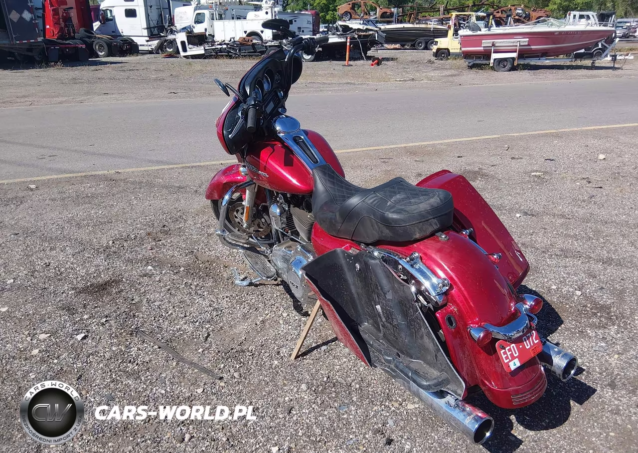 2013 Harley-Davidson Flhx Street Glide VIN:1HD1KBM17DB655004 - 3