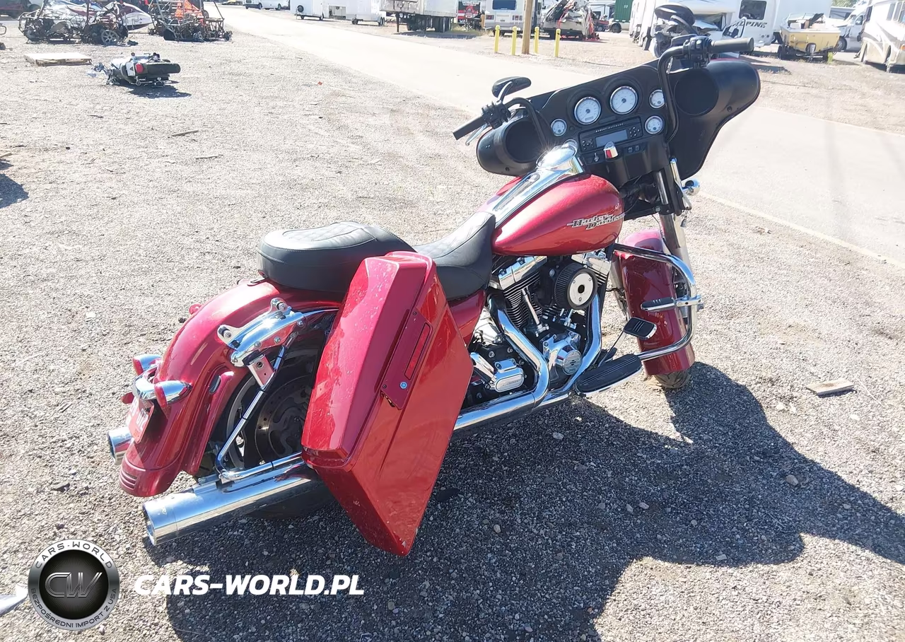 2013 Harley-Davidson Flhx Street Glide VIN:1HD1KBM17DB655004 - 4