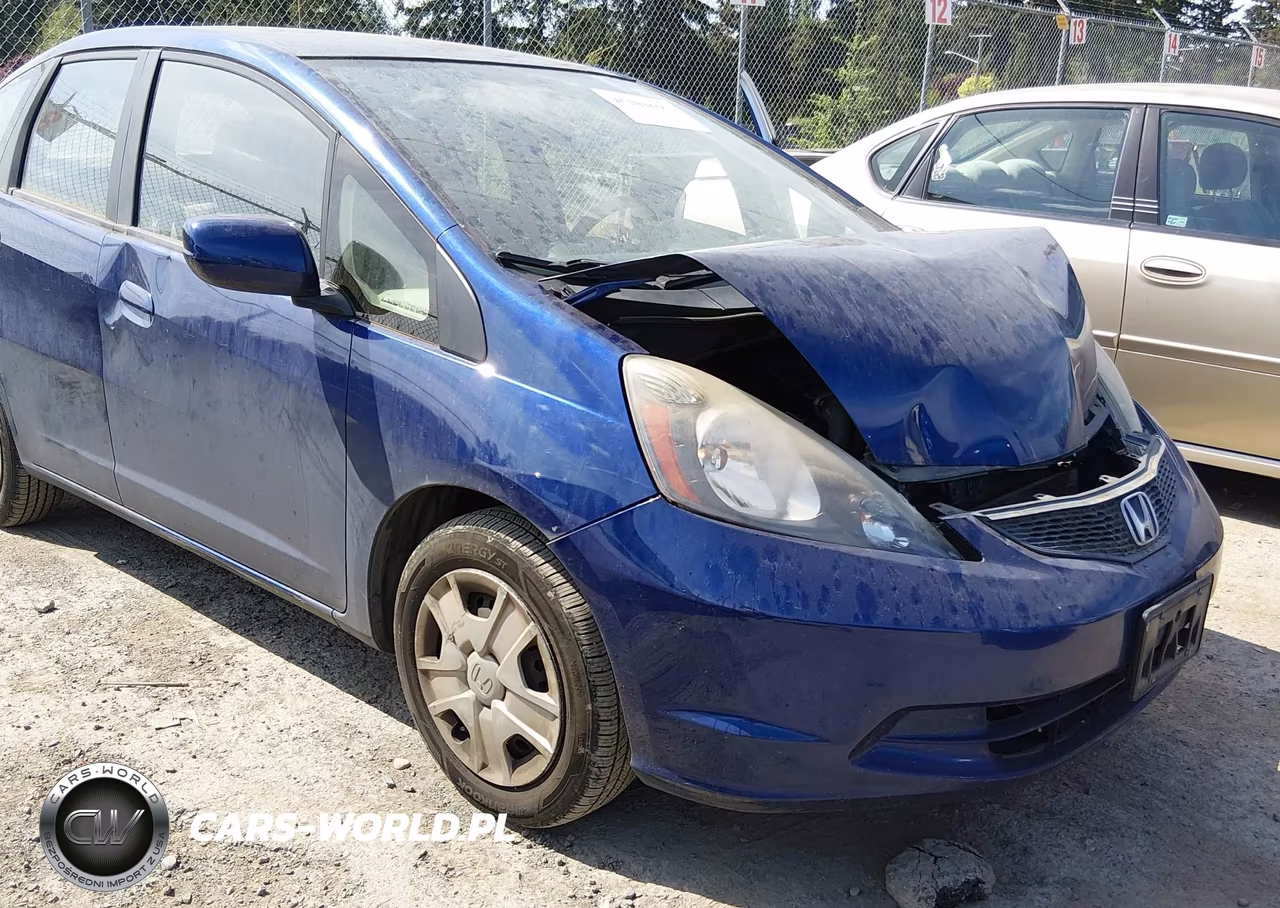 2013 Honda Fit VIN:JHMGE8H34DC068639 - 6