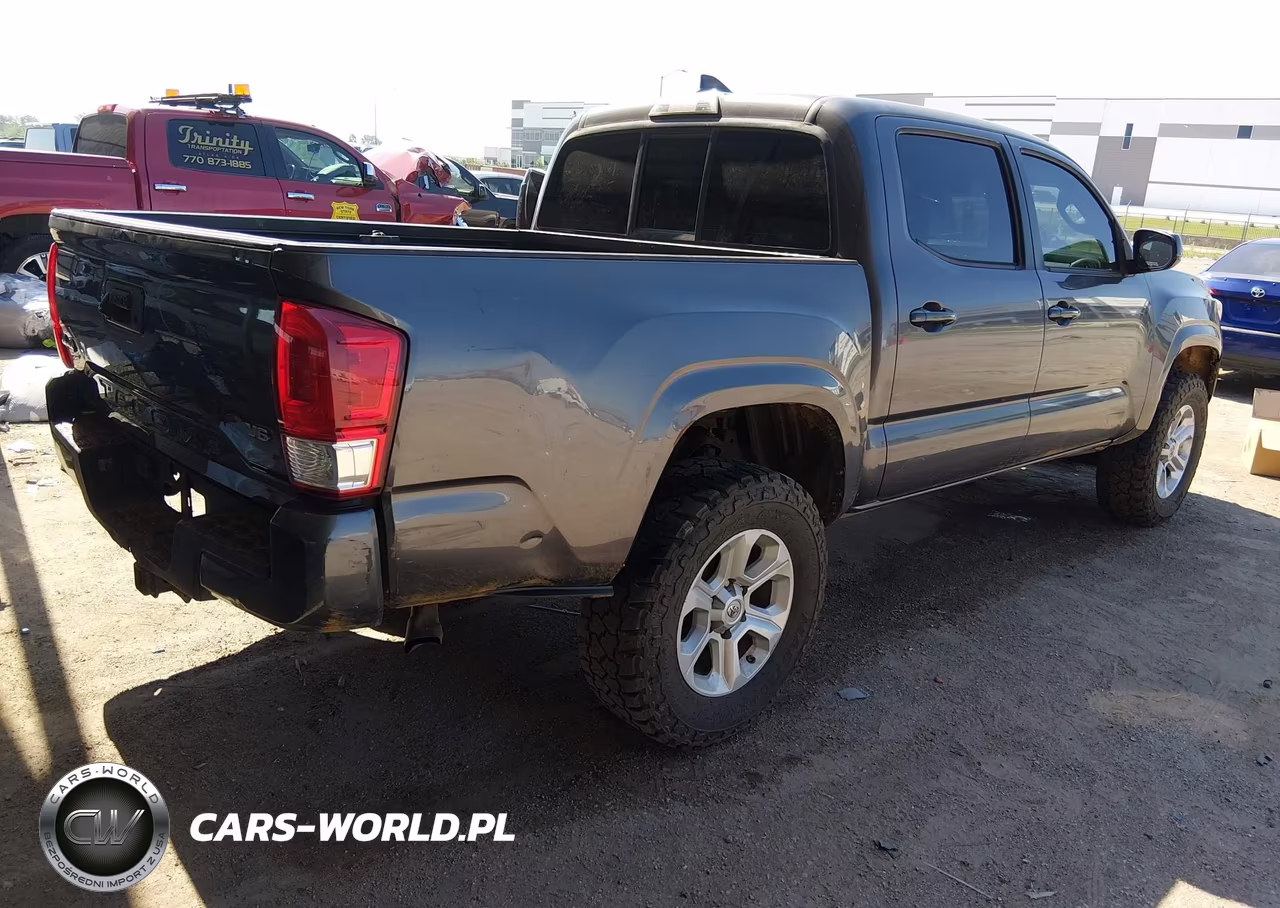 2017 Toyota Tacoma Sr V6 VIN:5TFCZ5AN8HX093654 - 4