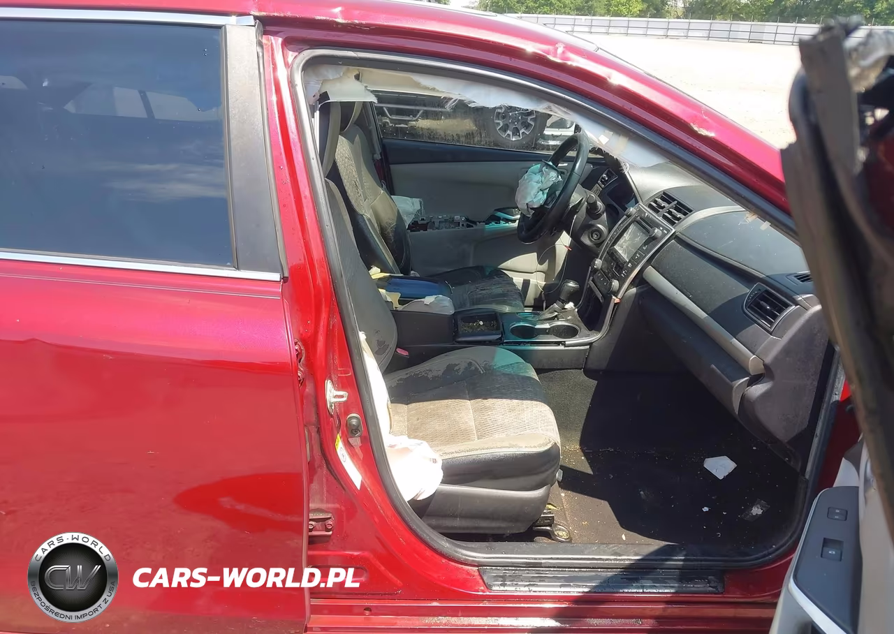 2015 Toyota Camry Se VIN:4T1BF1FK5FU882821 - 5