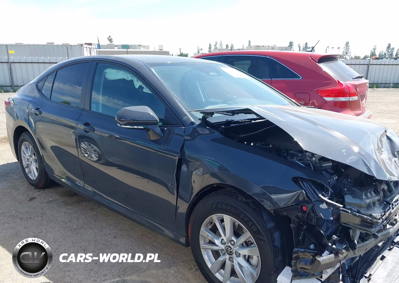 2026 Toyota Camry Le VIN:4T1DAACK2TU286685 - 14